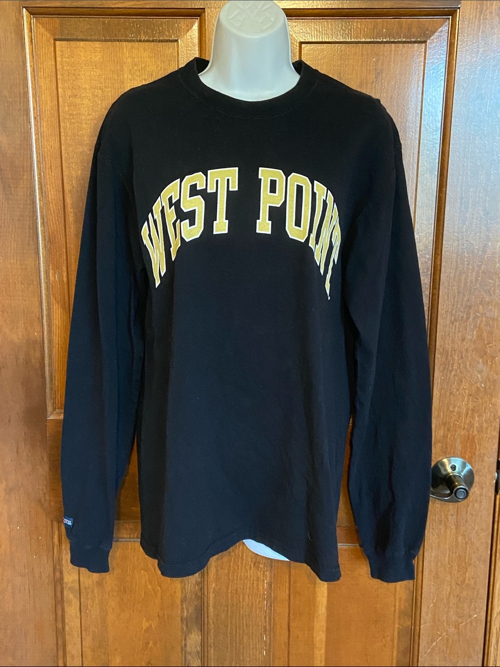 JanSport crewneck “WEST POINT" arch spellout black long-sleeve Size Medium.